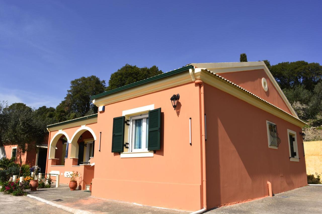 Villa Skafonas Sinarádes Exterior photo