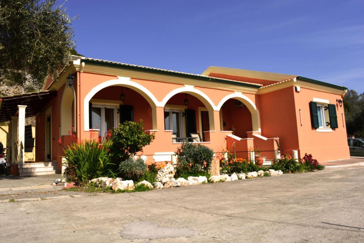 Villa Skafonas Sinarádes Exterior photo